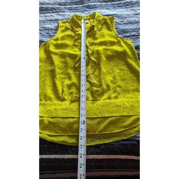 CAbi Sz S #3071 Chartreuse Reign Sleeveless Blouse Tank Ruffle Office Academia - Picture 7 of 8